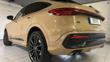 Sakhirgold metallic Neu 2025 Audi Q5 Sportback S-Line SUV | 70.900 € (Fairer Preis)