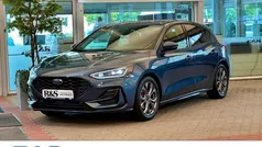 Blau Gebraucht 2024 Ford Focus ST-Line X Limousine | 26.500 € (Fairer Preis)