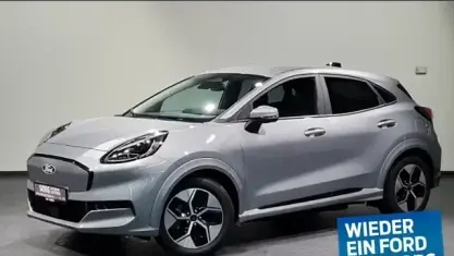 Neu Ford Puma Gen-E 124 kW (169 PS) 2026 Silber SUV