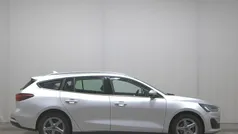 Silber Gebraucht 2022 Ford Focus Titanium Limousine | 17.880 € (Guter Preis)