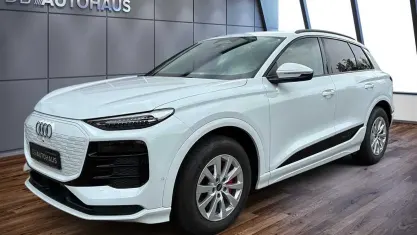 Gebraucht Audi Q6 e-tron Sport 284 kW (387 PS) 2025 Weiß SUV