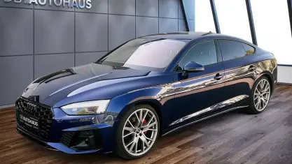 Używany Audi A5 Sportback S-Line 204 KM (150 kW) 2023 Niebieski Hatchback
