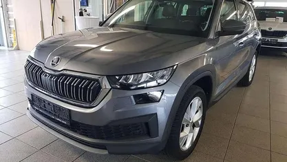 Graphitegrau metallic Gebraucht 2022 Skoda Kodiaq Style SUV | 30.950 € (Fairer Preis)