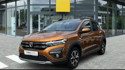 Gebraucht Dacia Sandero Comfort 91 PS (66 kW) 2021 Orange Limousine