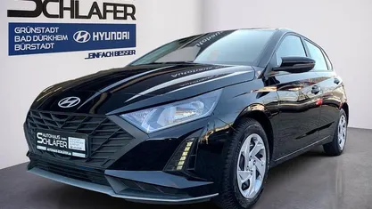 Gebraucht Hyundai i20 Select 79 PS (58 kW) 2025 Schwarz Kleinwagen