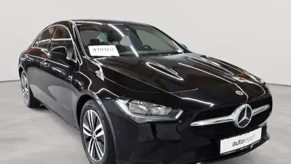 Gebraucht Mercedes CLA200 150 PS (110 kW) 2022 Kosmosschwarz metallic Coupé