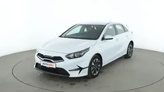 Weiß Gebraucht 2024 Kia Ceed Limousine | 21.750 € (Guter Preis)