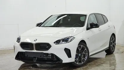 Weiß Gebraucht 2024 BMW M135 Kleinwagen | 37.890 € (Guter Preis)