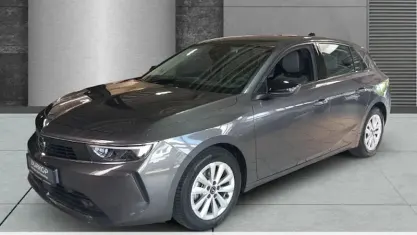 Używany Opel Astra Enjoy 110 KM (80 kW) 2023 Szary Sedan/Limuzyna