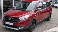 Rot Gebraucht 2019 Dacia Lodgy Stepway Van / Kleinbus | 11.900 € (Fairer Preis)