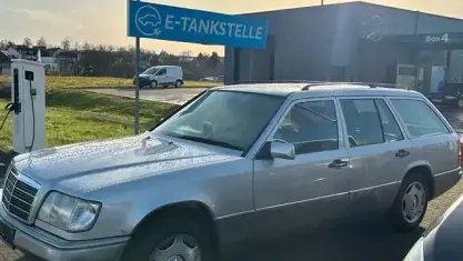 Gebraucht Mercedes 280 1995 Brillantsilber Kombi
