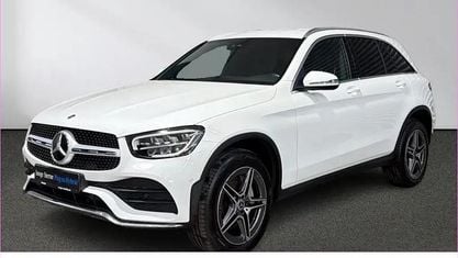 Używany Mercedes GLC300e AMG 194 KM (142 kW) 2021 Biały