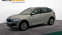 Brilliantsilber metallic Gebraucht 2024 Skoda Kamiq Selection SUV | 23.970 € (Fairer Preis)