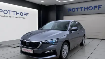 Gebraucht Skoda Scala Ambition 150 PS (110 kW) 2023 Graphitegrau metallic Kleinwagen