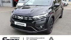 Schwarz Gebraucht 2022 Dacia Jogger Extreme Van / Kleinbus | 23.540 € (Fairer Preis)