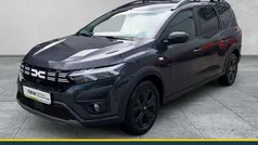 Grau Gebraucht 2022 Dacia Jogger Extreme Kombi | 19.890 € (Etwas zu teuer)