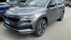 Graphite grau metallic Neu 2025 Skoda Karoq SportLine SUV | 41.445 € (Fairer Preis)