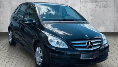 Gebraucht Mercedes B160 95 PS (69 kW) 2010 Schwarz Van / Kleinbus