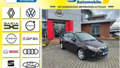 Blau Gebraucht 2013 Opel Zafira Tourer Innovation Van / Kleinbus | 11.999 € (Fairer Preis)