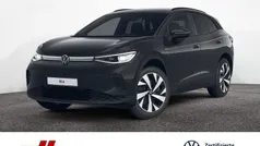 Schwarz / grenadillschwarz (metallic) Gebraucht 2023 VW ID.4 Pro Performance SUV | 38.490 € (Fairer Preis)