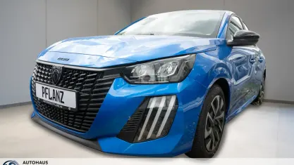 Gebraucht Peugeot 208 Active 75 PS (55 kW) 2024 Blau Kleinwagen