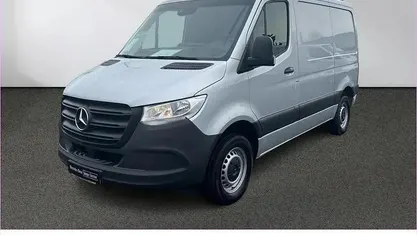 Silber Gebraucht 2020 Mercedes Sprinter Van | 25.883 € (Guter Preis)