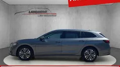 Grau Gebraucht 2024 Skoda Superb Selection Kombi | 39.300 € (Fairer Preis)