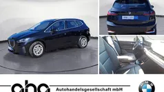 Schwarz Gebraucht 2022 BMW 218 Active Tourer Van / Kleinbus | 24.990 € (Fairer Preis)
