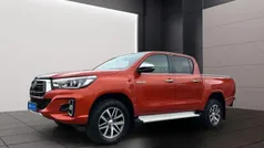 Infernoorange metallic Gebraucht 2018 Toyota HiLux Executive Abholung | 36.840 € (Fairer Preis)