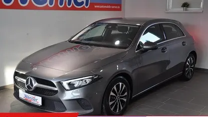 Gebraucht Mercedes A200 Progressive 150 PS (110 kW) 2022 Grau Limousine