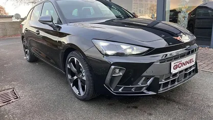 Schwarz Neu 2025 Cupra Leon Limousine | 32.990 € (Fairer Preis)