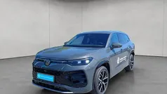 Delfingrau metallic Gebraucht 2025 VW Tayron R-line SUV | 61.980 € (Fairer Preis)