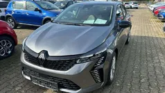 Gebraucht 2024 Renault Clio V Evolution Limousine | 22.190 € (Fairer Preis)
