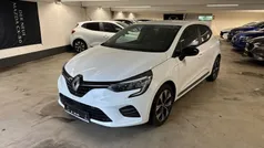Gebraucht 2023 Renault Clio V Evolution Limousine | 15.490 € (Fairer Preis)