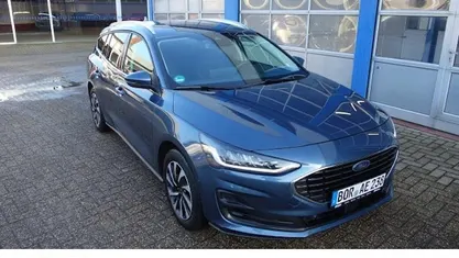 Usata Ford Focus Titanium 120 CV (88 kW) 2024 Blu Station wagon