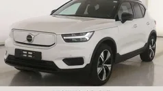 Crystal white pearl Gebraucht 2021 Volvo XC40 Plus SUV | 35.750 € (Fairer Preis)