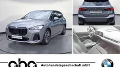 Skyscraper grau metallic Gebraucht 2023 BMW 218 Van / Kleinbus | 28.490 € (Fairer Preis)