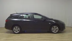 Onyx schwarz metallic Gebraucht 2021 Opel Astra Edition Kombi | 10.480 € (Guter Preis)