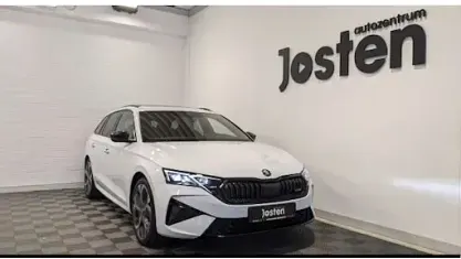 Usata Skoda Octavia RS 265 CV (194 kW) 2025 Bianco Station wagon