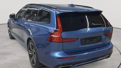 Gebraucht Volvo V60 R-Design 253 PS (186 kW) 2021 Kombi