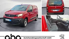 Rot Gebraucht 2021 Peugeot Partner Premium Van / Kleinbus | 12.930 € (Fairer Preis)