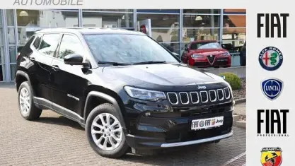 Usado Jeep Compass Altitude 131 HP (96 kW) 2024 Preto SUV