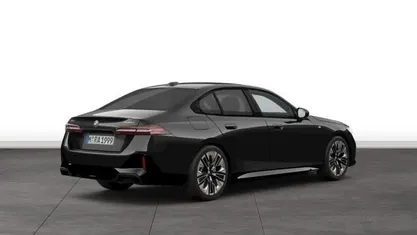 Gebraucht BMW 540 M Sport 286 PS (210 kW) 2025 Black sapphire metallic metallic Limousine