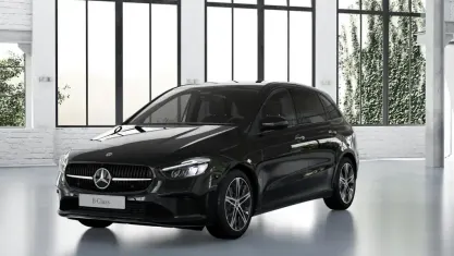Używany Mercedes B200 Progressive 163 KM (119 kW) 2023 Czarny Minivan