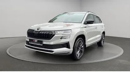 Gebraucht 2025 Skoda Karoq SportLine SUV | 36.990 € (Fairer Preis)