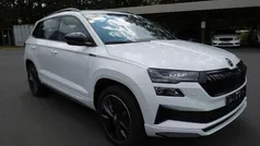 Moonweiß Neu 2025 Skoda Karoq SportLine SUV | 31.285 € (Guter Preis)