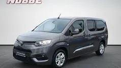 Grau Gebraucht 2020 Toyota Proace Verso City Kombi | 20.950 € (Fairer Preis)