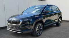 Blackmagic perleffekt/schwarz Neu 2025 Skoda Karoq SUV | 35.430 € (Fairer Preis)