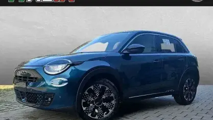 Gebraucht Fiat 600 La Prima 101 PS (74 kW) 2025 Grün (mare grün) Limousine