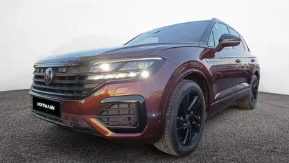 Second-hand VW Touareg Style 286 CP (210 kW) 2021 Roșu SUV